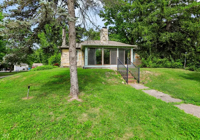 Photo 3 of Single family home for sale at 1602 S Hunter Rd, Indianapolis, IN 46239 | MLS# 22115847 | Listing updated on 2026-09-15