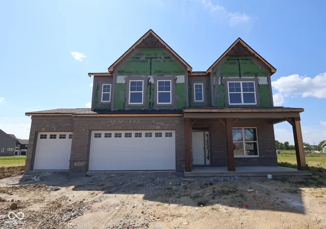 Photo 2 of Single family home for sale at 4950 Tawny Ct, Brownsburg, IN 46112 | MLS# 22115862 | Listing updated on 2026-09-22