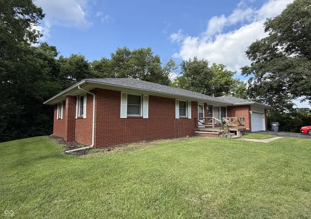 Photo 3 of Single family home for sale at 9738 N Ammerman Dr, Springport, IN 47386 | MLS# 22115923 | Listing updated on 2026-09-23