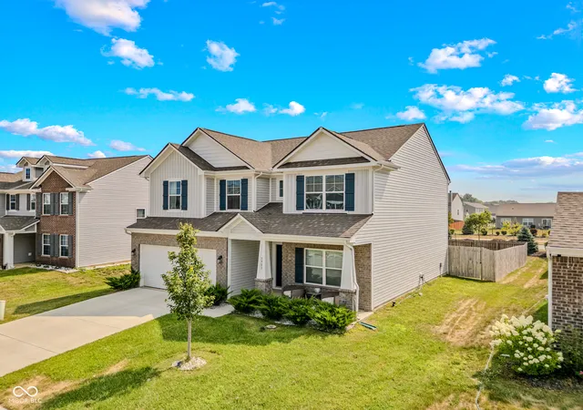 Photo 2 of Single family home for sale at 3983 Winston, Columbus, IN 47201 | MLS# 22115930 | Listing updated on 2026-09-10