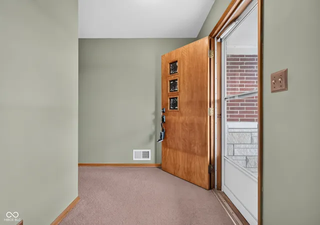 Photo 3 of Sale Pending at 50 Terrell Dr, Pittsboro, IN 46167 | MLS# 22115976 | Listing updated on 2026-09-27
