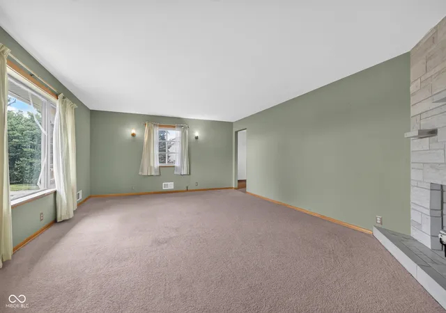 Photo 4 of Sale Pending at 50 Terrell Dr, Pittsboro, IN 46167 | MLS# 22115976 | Listing updated on 2026-09-27