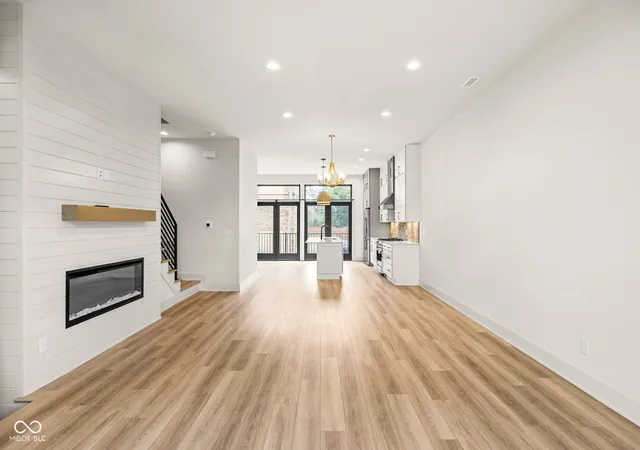 Photo 3 of Single family home for sale at 675 E 16th Street, Indianapolis, IN 46202 | MLS# 22116019 | Listing updated on 2026-09-10