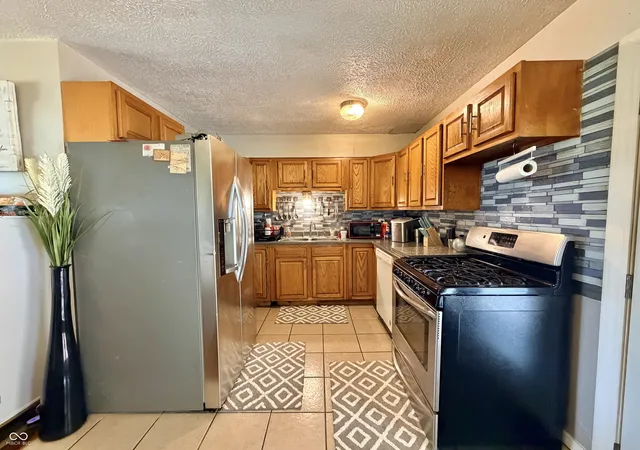 Photo 3 of Single family home for sale at 7414 Trotter Rd, Camby, IN 46113 | MLS# 22116082 | Listing updated on 2026-09-28