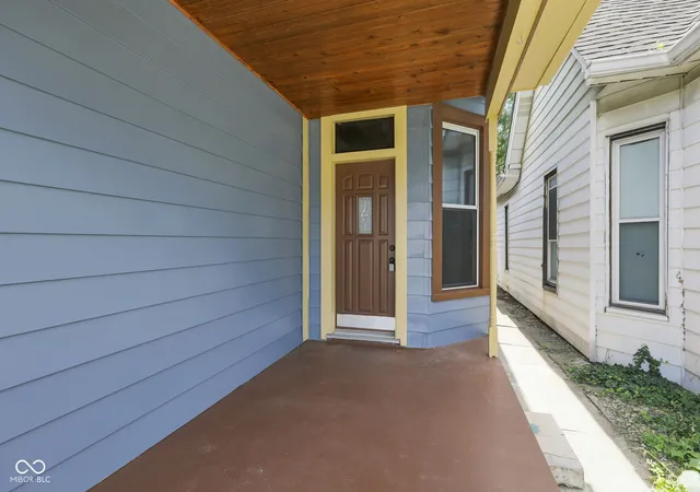 Photo 3 of Single family home for sale at 1533 Fletcher Ave, Indianapolis, IN 46203 | MLS# 22116159 | Listing updated on 2026-10-01
