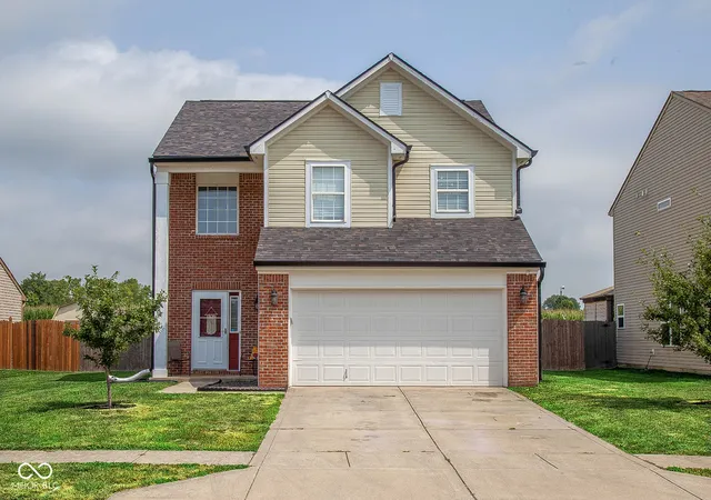 Single family home for sale at 1214 Harvest Ridge Cir, Franklin, IN 46131 | MLS# 22116212