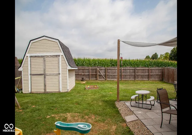 Photo 2 of Single family home for sale at 1214 Harvest Ridge Cir, Franklin, IN 46131 | MLS# 22116212 | Listing updated on 2026-10-06