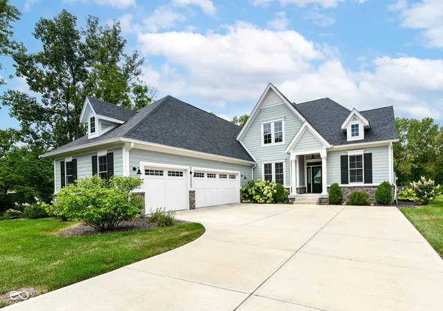 Photo 3 of Single family home for sale at 14004 Grannan Ln, Carmel, IN 46074 | MLS# 22116215 | Listing updated on 2026-09-30