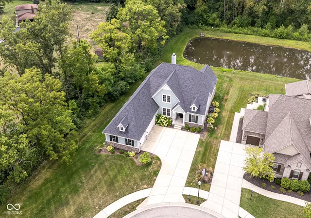 Photo 3 of Single family home for sale at 14004 Grannan Ln, Carmel, IN 46074 | MLS# 22116215 | Listing updated on 2026-09-30