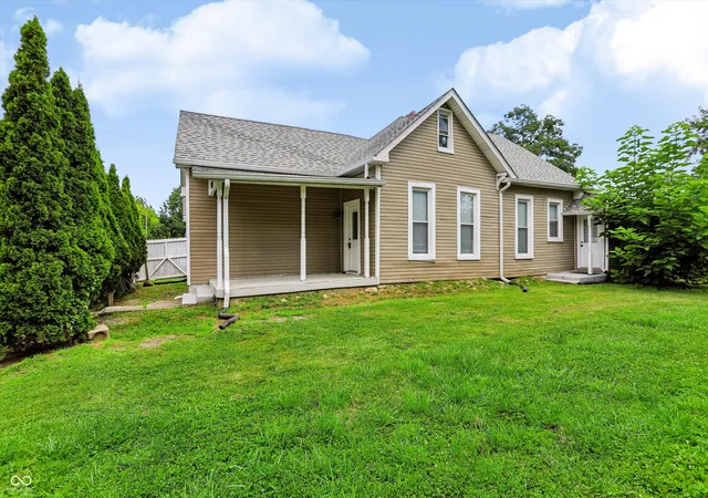 Photo 3 of Single family home for sale at 1033 S Randolph St, Indianapolis, IN 46203 | MLS# 22116342 | Listing updated on 2026-09-11