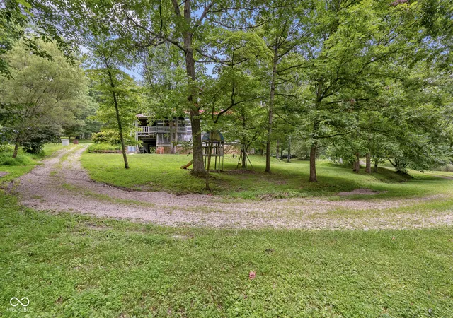 Photo 3 of Single family home for sale at 2650 S 750 West, Columbus, IN 47201 | MLS# 22116468 | Listing updated on 2026-09-15