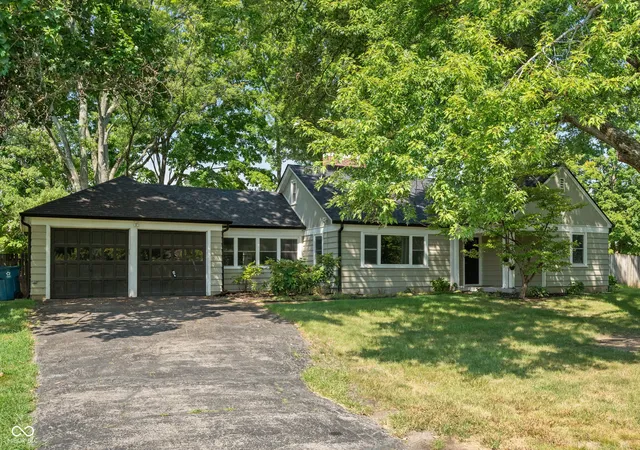 Photo 3 of Single family home for sale at 6380 Hazelwood Ave, Indianapolis, IN 46260 | MLS# 22116542 | Listing updated on 2026-10-07