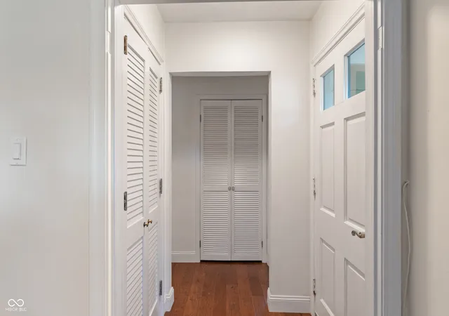 Photo 4 of Single family home for sale at 6380 Hazelwood Ave, Indianapolis, IN 46260 | MLS# 22116542 | Listing updated on 2026-10-07