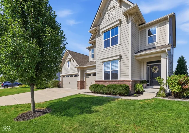 Photo 3 of Sale Pending at 15088 Sullivan Ln, Westfield, IN 46074 | MLS# 22116589 | Listing updated on 2026-09-23