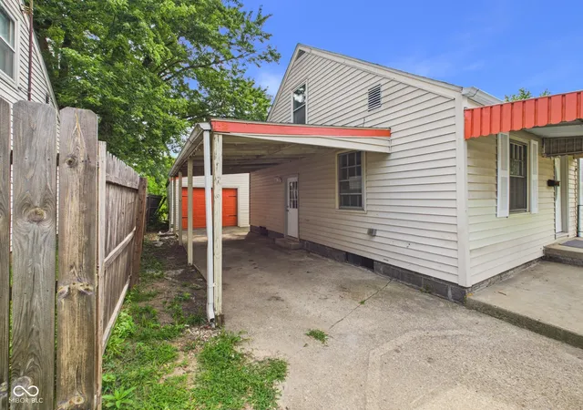Photo 2 of Single family home for sale at 3100 Sheridan St, Anderson, IN 46016 | MLS# 22116644 | Listing updated on 2026-09-25