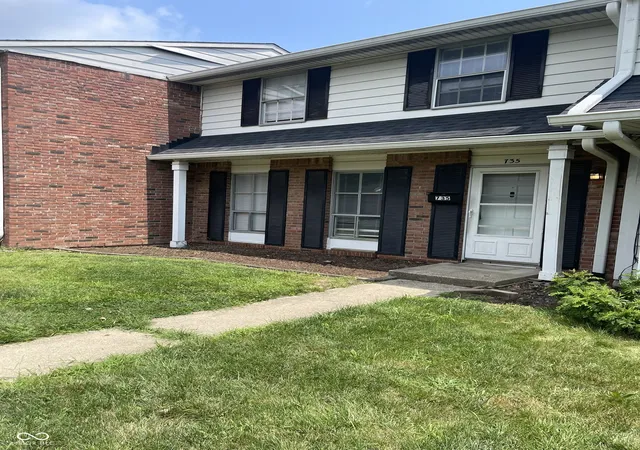 Photo 3 of Condo for sale at 735 Southfield Ct, Indianapolis, IN 46227 | MLS# 22116652 | Listing updated on 2026-09-15
