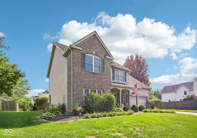 Photo 3 of Single family home for sale at 8573 Cyprus Hl Passing, Avon, IN 46123 | MLS# 22116653 | Listing updated on 2026-09-10