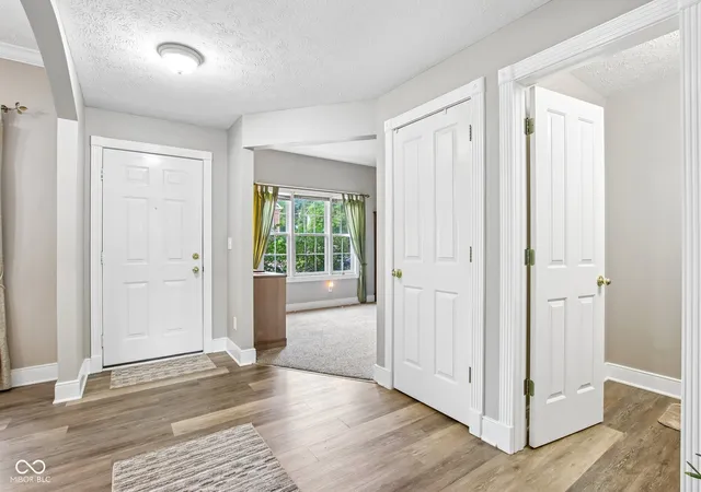 Photo 4 of Single family home for sale at 8573 Cyprus Hl Passing, Avon, IN 46123 | MLS# 22116653 | Listing updated on 2026-09-10