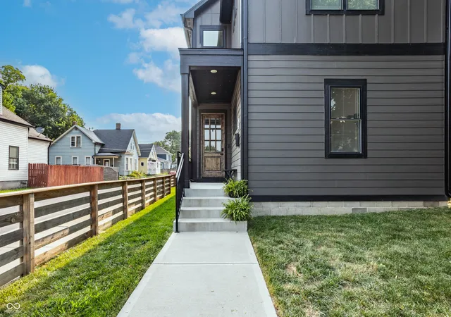 Photo 3 of Single family home for sale at 1047 N Beville Ave, Indianapolis, IN 46201 | MLS# 22116713 | Listing updated on 2026-10-22