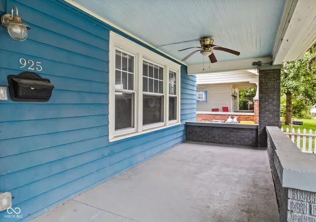 Photo 3 of Single family home for sale at 925 W 7th Street, Anderson, IN 46016 | MLS# 22116731 | Listing updated on 2026-09-10