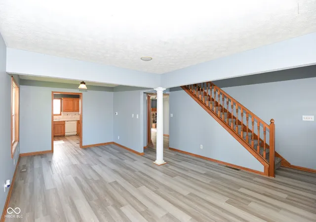 Photo 4 of Single family home for sale at 567 West St, Whiteland, IN 46184 | MLS# 22116881 | Listing updated on 2026-09-10