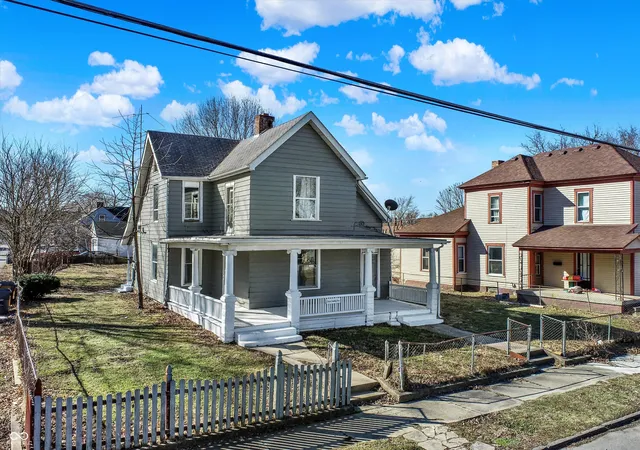 Photo 2 of House for sale at 421 West 7th, Anderson, IN 46016 | MLS# 22117035 | Listing updated on 2026-09-18