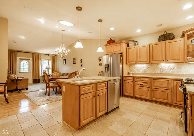 Photo 3 of Condo for sale at 8058 Shoreridge Ter, Indianapolis, IN 46236 | MLS# 22117150 | Listing updated on 2026-09-10