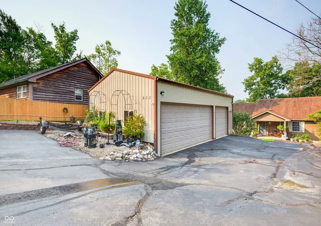 Photo 3 of Single family home for sale at 235 E Eagle Dr, Nineveh, IN 46164 | MLS# 22117331 | Listing updated on 2026-09-14