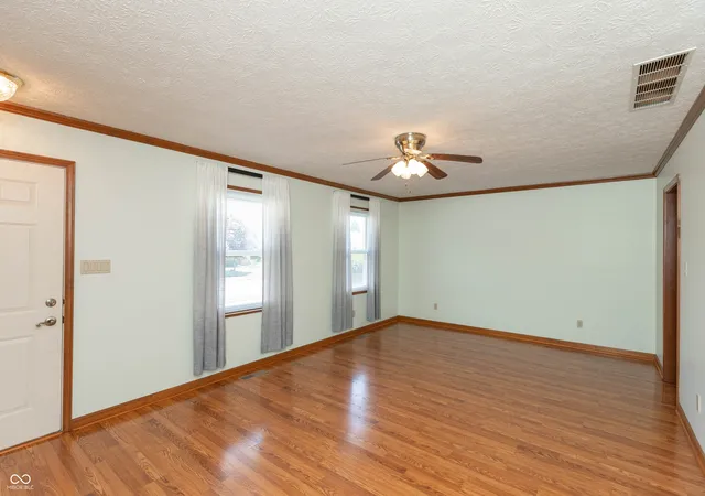 Photo 3 of Condo for sale at 640 S School St #28, Brownsburg, IN 46112 | MLS# 22117432 | Listing updated on 2026-09-24