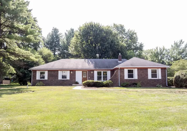 Photo 1 of Single family home for sale at 111 Abner Crk Pkwy, Avon, IN 46123 | MLS# 22117545 | Listing updated on 2026-09-11