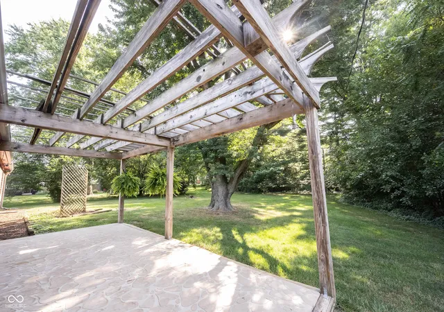 Photo 3 of Single family home for sale at 111 Abner Crk Pkwy, Avon, IN 46123 | MLS# 22117545 | Listing updated on 2026-09-11