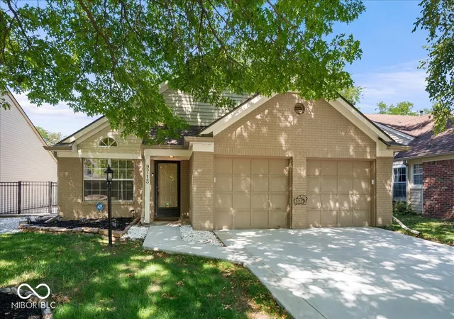 Photo 1 of Sale Pending at 9713 Spruce Ln, Fishers, IN 46038 | MLS# 22117631 | Listing updated on 2026-09-10