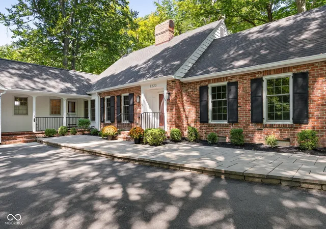 Photo 1 of Sale Pending at 7223 Whitehall Dr, Indianapolis, IN 46256 | MLS# 22117710 | Listing updated on 2026-09-11