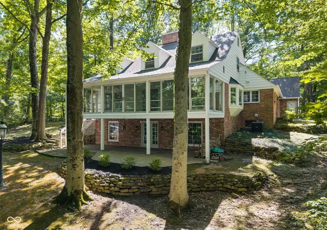 Photo 3 of Sale Pending at 7223 Whitehall Dr, Indianapolis, IN 46256 | MLS# 22117710 | Listing updated on 2026-09-11