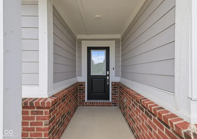 Photo 4 of Single family home for sale at 1258 Inverness Dr, Avon, IN 46123 | MLS# 22117722 | Listing updated on 2026-09-10