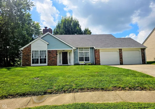Photo 1 of Single family home for sale at 946 Johnathan Dr, Plainfield, IN 46168 | MLS# 22117857 | Listing updated on 2026-09-15