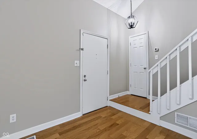 Photo 3 of Single family home for sale at 403 E Arch St, Indianapolis, IN 46202 | MLS# 22117940 | Listing updated on 2026-10-02