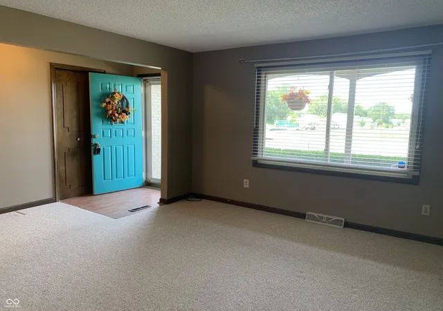 Photo 3 of Single family home for sale at 3311 Taylor Rd, Columbus, IN 47203 | MLS# 22117994 | Listing updated on 2026-09-24