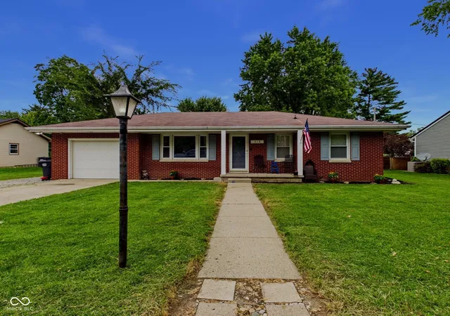 Photo 21 of Sale Pending at 410 W Van Buren St, Alexandria, IN 46001 | MLS# 22118034 | Listing updated on 2026-10-12