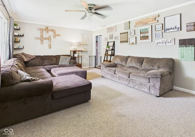 Photo 4 of Single family home for sale at 410 W Van Buren St, Alexandria, IN 46001 | MLS# 22118034 | Listing updated on 2026-09-23