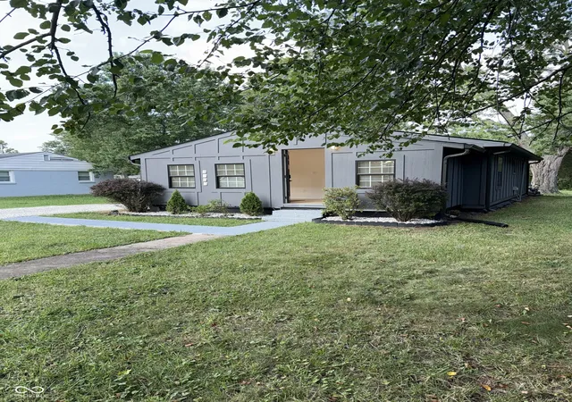 Photo 3 of Single family home for sale at 4307 S Lynhurst Dr, Indianapolis, IN 46221 | MLS# 22118297 | Listing updated on 2026-09-25