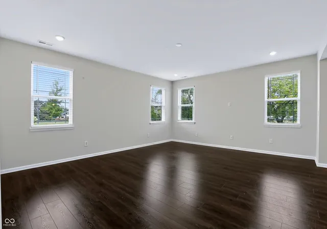 Photo 4 of Single family home for sale at 6986 Birmingham Ave, Mc Cordsville, IN 46055 | MLS# 22118348 | Listing updated on 2026-09-11