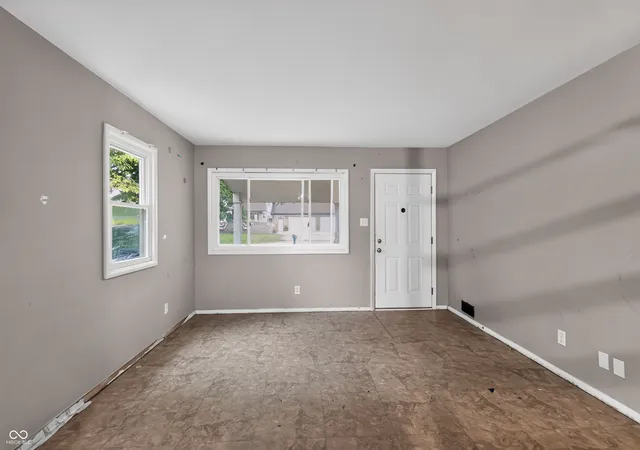 Photo 3 of Single family home for sale at 2821 S Fleming St, Indianapolis, IN 46241 | MLS# 22118385 | Listing updated on 2026-09-14