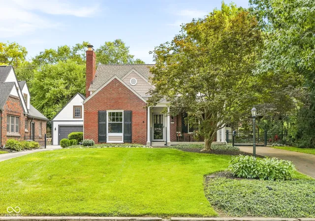 Photo 1 of Single family home for sale at 5421 N Kenwood Ave, Indianapolis, IN 46208 | MLS# 22118462 | Listing updated on 2026-09-22