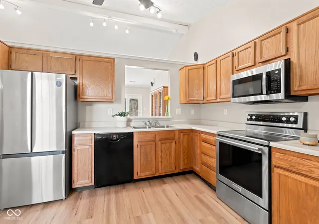 Photo 3 of Sale Pending at 5443 Pine Hl Dr, Noblesville, IN 46062 | MLS# 22118611 | Listing updated on 2026-09-10