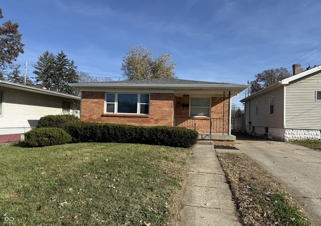 Photo 1 of Sale Pending at 4257 Weaver Ave, Indianapolis, IN 46227 | MLS# 22118652 | Listing updated on 2026-09-11