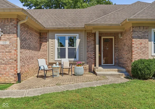 Photo 2 of Sale Pending at 155 Williamsburg Ln, Franklin, IN 46131 | MLS# 22118673 | Listing updated on 2026-09-15