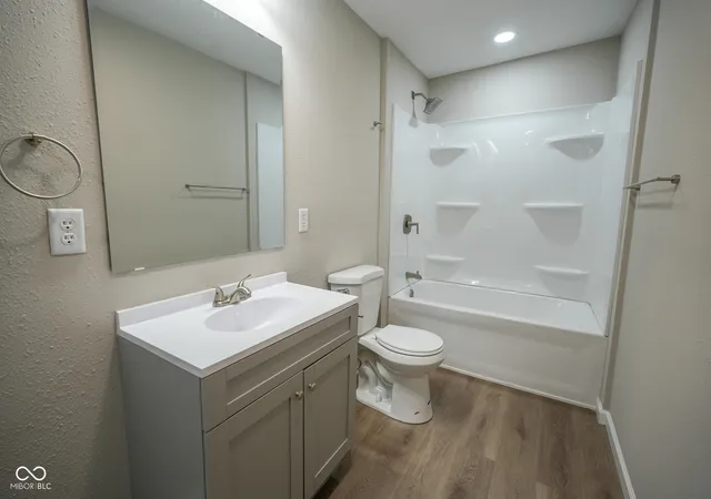 Photo 3 of Single family home for sale at 822 W 11th Street, Anderson, IN 46016 | MLS# 22118741 | Listing updated on 2026-09-15
