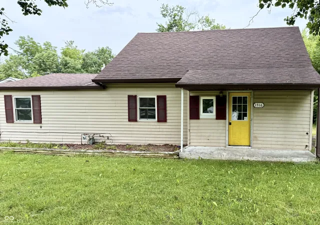 Photo 2 of Single family home for sale at 1316 R Ave, New Castle, IN 47362 | MLS# 22119012 | Listing updated on 2026-09-15