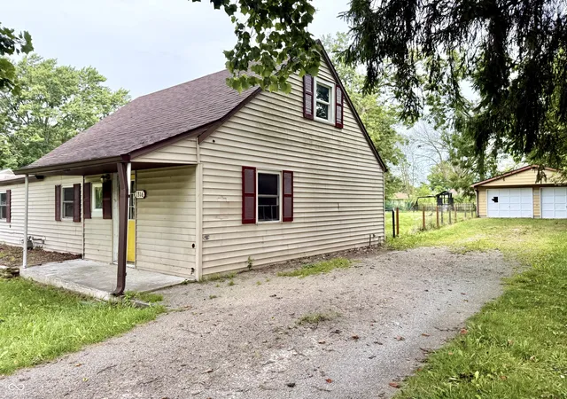 Photo 4 of Single family home for sale at 1316 R Ave, New Castle, IN 47362 | MLS# 22119012 | Listing updated on 2026-09-15